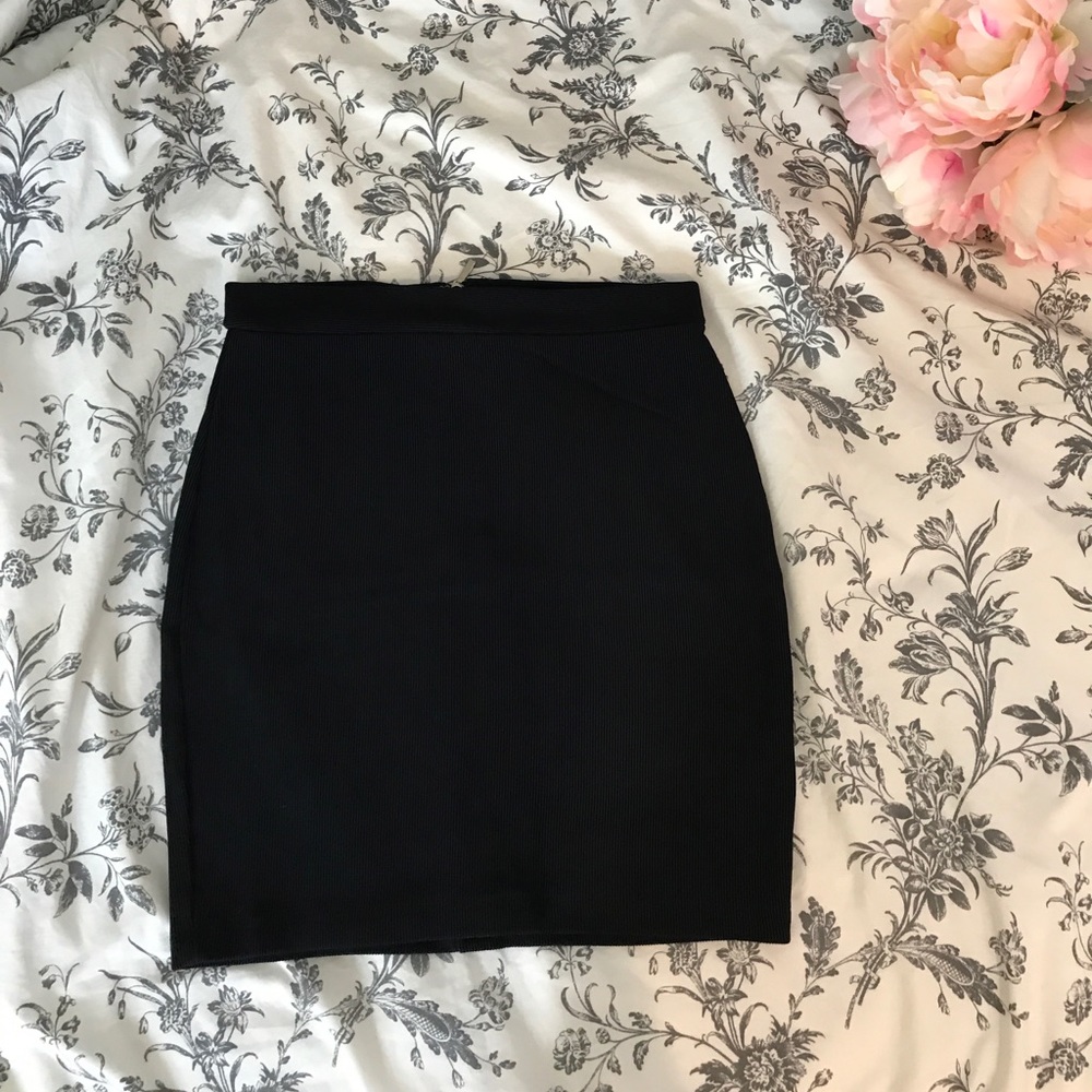 Bebe bandage black mini skirt